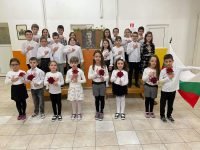 Децата от ДГ “Чучулига” почетоха паметта на Васил Левски