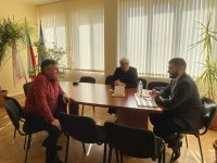 Развитието на културно-исторически туризъм в Гулянци и Никопол обсъди областният управител на среща с кметовете на общините