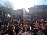 Традиционният пролетен концерт, организиран от ИНУ „Христо Ботев“ и ЦРД, се превърна в истински празник – фото-галерия