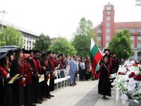 200 млади лекари се дипломираха днес в Плевен! – снимки