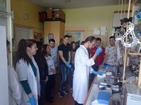Ученици от СУ “Стоян Заимов” посетиха специализирани институти на БАН