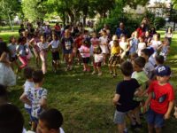 Община Левски и МКБППМН-Левски зарадваха децата с чуден празник