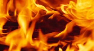 Незагасена цигара подпали къща в Долна Митрополия
