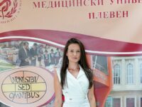 Ученичка от Езиковата в Ловеч е приета с най-висок бал в Медицински университет Плевен