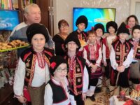 Деца от ОУ „Св. Кл. Охридски“ пресъздадоха атмосферата на християнския дух – снимки