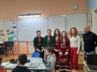 Традицията събра учениците на ОУ „Цветан Спасов“ и НУ „Отец Паисий“