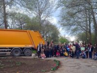Над 100 участници се включиха в инициативата „С грижа за земята“ в град Левски