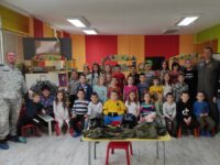 Децата от Детска градина „Зорница“ влязоха в ролята на пилоти – снимки