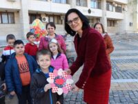 Великденски празник за децата в град Левски – снимки