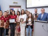 МУ-Плевен връчи наградите „Най-изявен студент 2023“ и „Аз владея български език“ – снимки