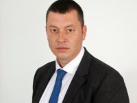 Стефан Бурджев с поздравителен адрес по случай 24 май
