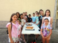 Деца от Малчика се учеха да приготвят пици – снимки