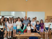 Ученици от ОУ „Цветан Спасов“ подеха кампания „Дари левче за Рожен“