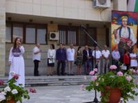 Талантливата Любена Стоилкова представи песен и видеоклип за своя роден град Левски – видео