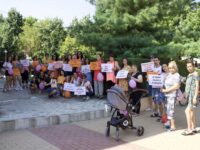 В Кнежа се проведе мирен протест в подкрепа на Дебора от Стара Загора