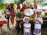 Празник на кулинарната традиция с благородна кауза и международно участие в град Левски – снимки