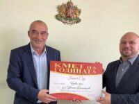 Кметът на Община Червен бряг бе отличен в конкурса “Кмет на годината”