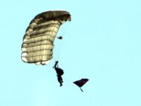 Днес е празникът на българските парашутисти