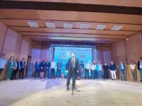 В пълната зала „Катя Попова“ МК „Българска нова демокрация (СДС)“ откри кампанията си за местните избори в Плевен