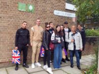 Ученици от ДФСГ „Интелект“ бяха на специално посещение в Лондон – снимки