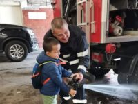 Деца от ДГ „Синчец“ посетиха РС „Пожарна безопасност и защита на населението“ – снимки