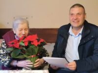 Кметът д-р Валентин Христов поздрави Марийка Парлапанова за 105-ия й рожден ден