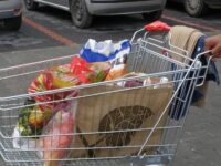 В плевенски хипермаркет заловаха 24-годишна крадла с хранителни продукти за над сто лева