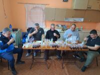 14 майстори на домашното вино и ракия мериха сили в конкурс в село Аспарухово