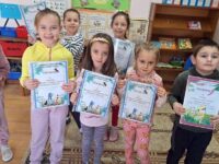 Наградиха участниците в конкурса на ИНУ ,,Христо Ботев“ за детска рисунка ,,Пролетна приказка” – снимки