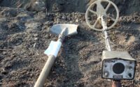 118 старинни предмети и металотърсач намериха при проверка на адрес в плевенско село