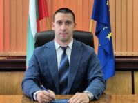 Областният управител Николай Абрашев с поздравително слово по повод 24 май