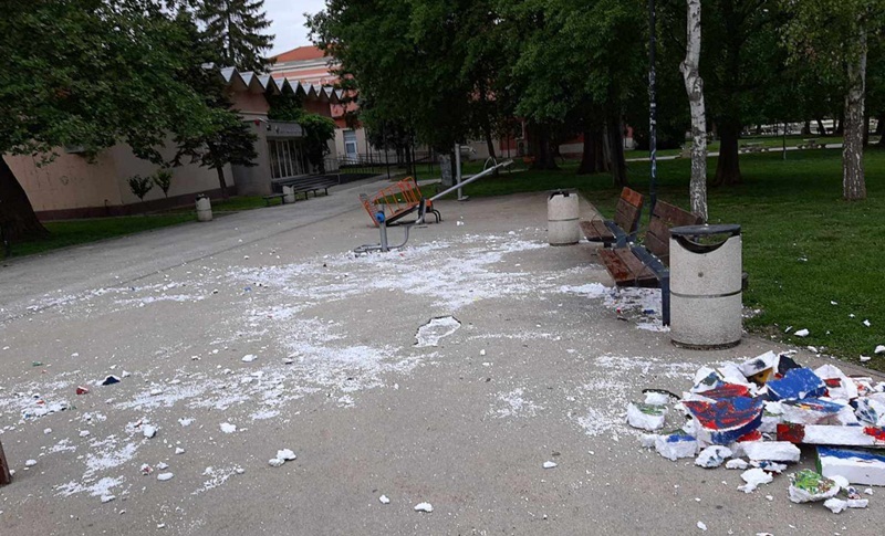 Установиха младежите, унищожили детската великденска украса в Градската градина на Плевен