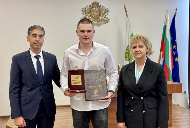 Европейски шампион от Кнежа бе отличен с Почетен знак и Почетна грамота