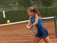 Роси Денчева започна с победа на турнира от категория J300 на ITF в Роухямптън